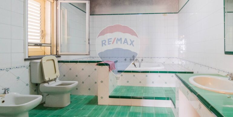 20250901180545-977027-4