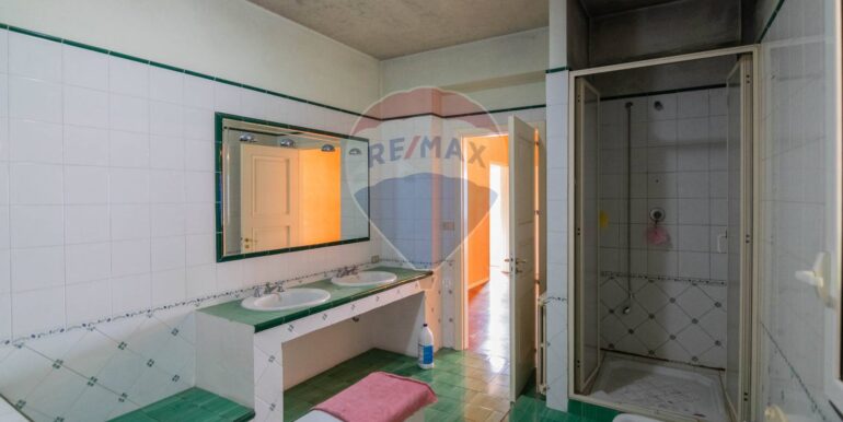 20250901180551-977027-6