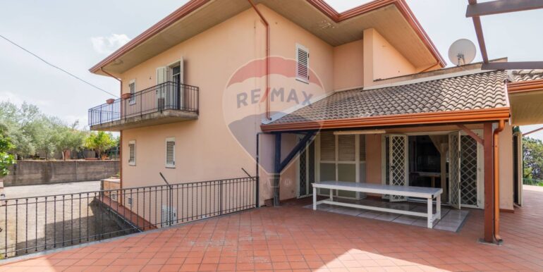 20250901180859-977027-46