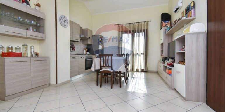 20250902173639-977278-8