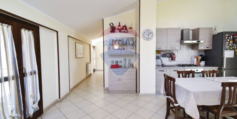 20250902173647-977278-10