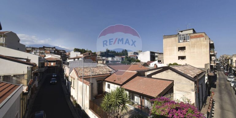 20250902173658-977278-12