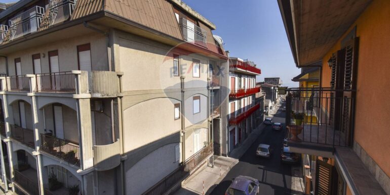 20250902173702-977278-13