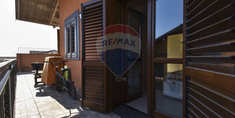 20250902173719-977278-18