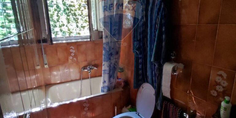 20250903222417-977707-7