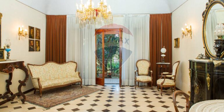 20250904125249-977981-36