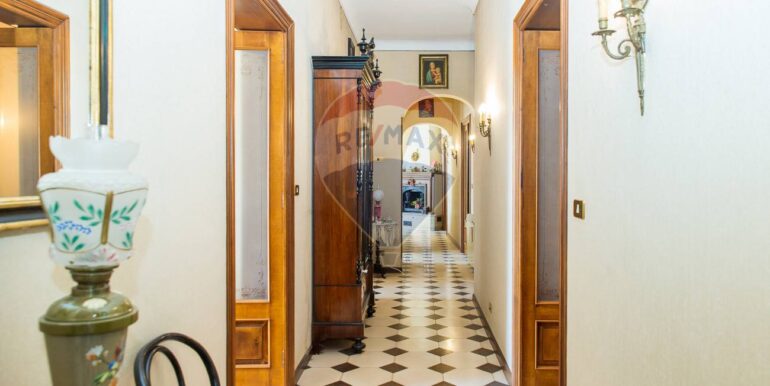 20250904125358-977981-54