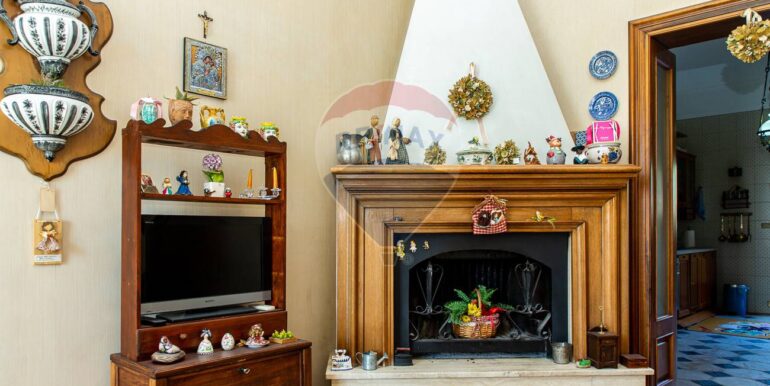 20250904125527-977981-72