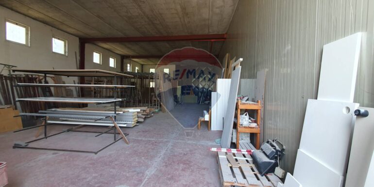 20250904174935-978041-0