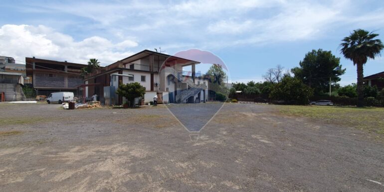 20250904174936-978041-4