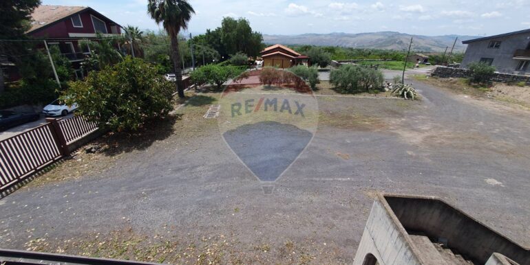 20250904174936-978041-8