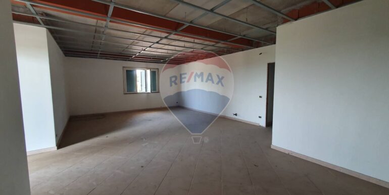 20250904174937-978041-10