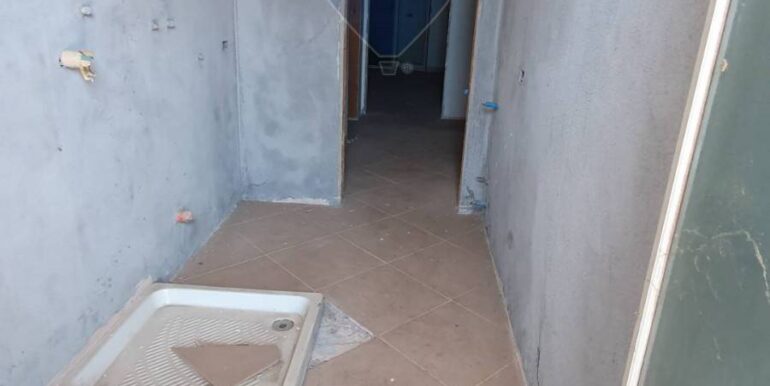 20250904174937-978041-12