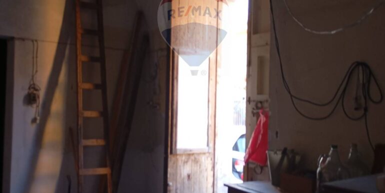 20250904190717-976403-5