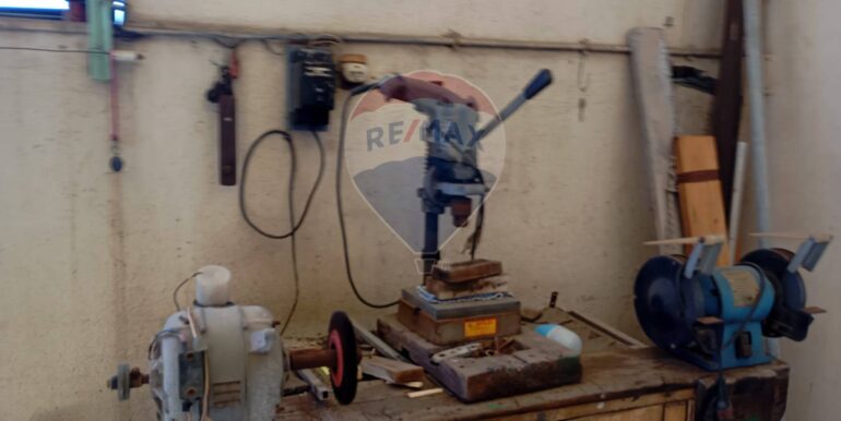 20250904195226-976678-14