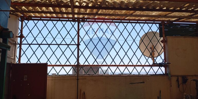 20250904195237-976678-18