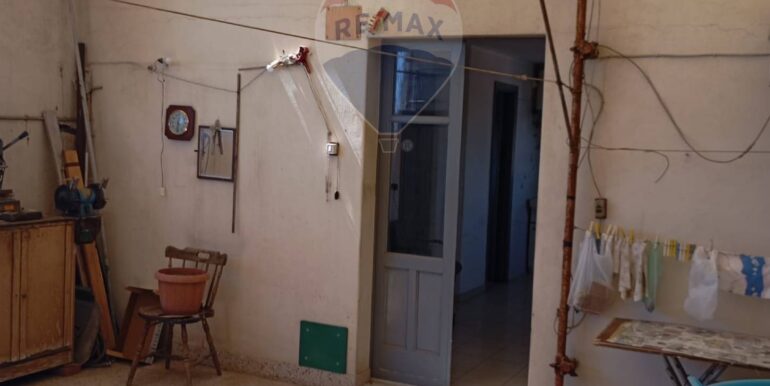 20250904195239-976678-19