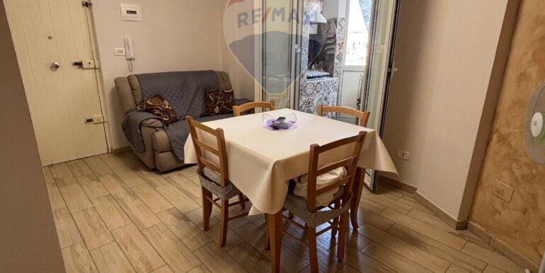 2025090481707-977709-2