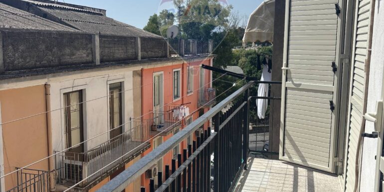 2025090481710-977709-3