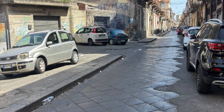 2025090481757-977709-16