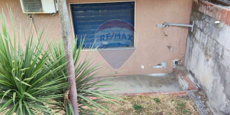 2025090491854-975355-6