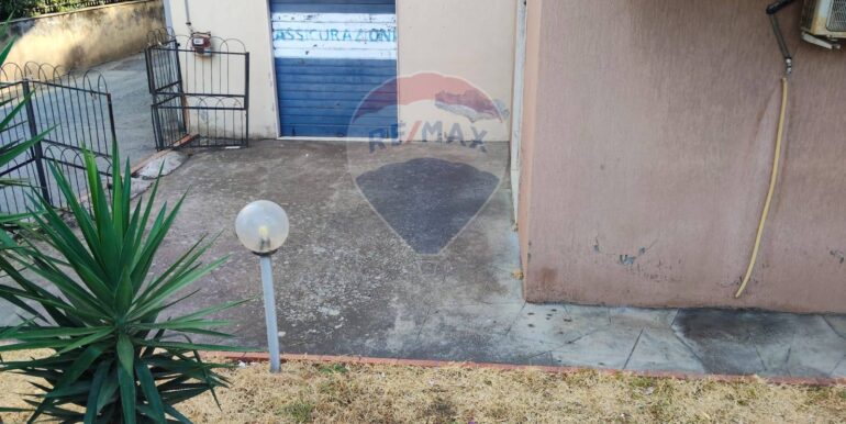 2025090491857-975355-7