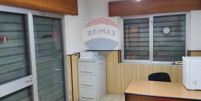 2025090491933-975355-19