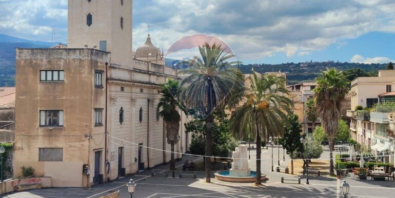 2025090495307-975377-1