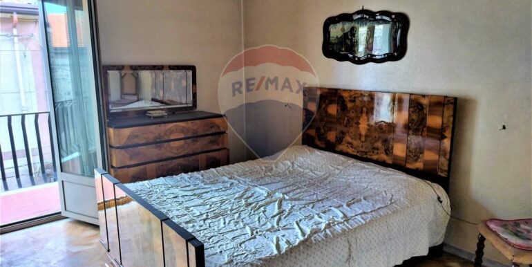 2025090792413-979649-12