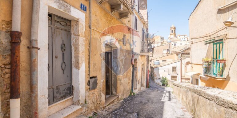 20250908164824-975328-6