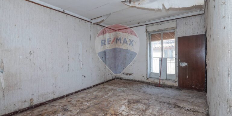 20250908164908-975328-16