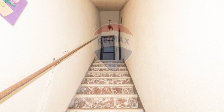 20250908164912-975328-17