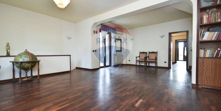 20250910162410-981272-10