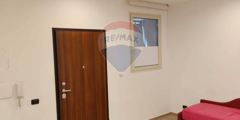 2025091190945-980276-7