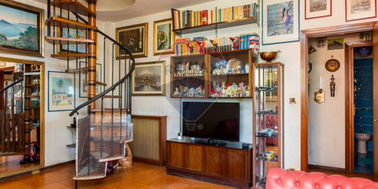 20250914171829-982852-16