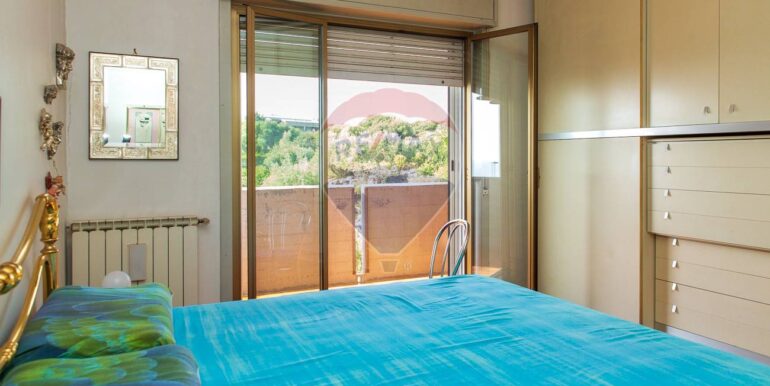 20250914171952-982852-42