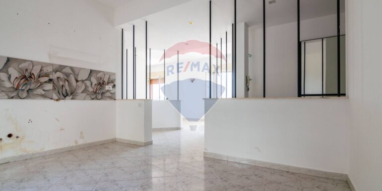 20250915224925-983382-7