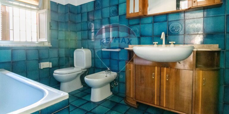 20250915225033-983382-27