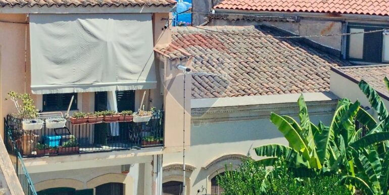 20250916215124-983360-11