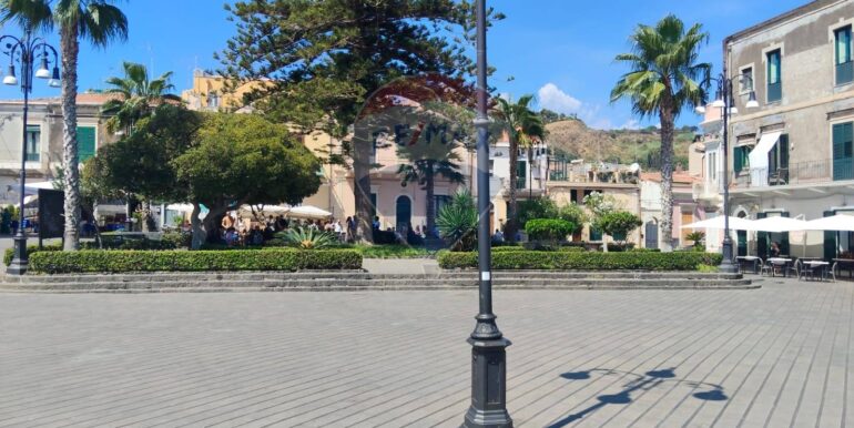 20250916215200-983360-19