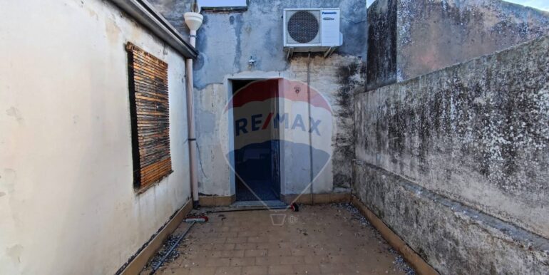 20250917191500-983788-11