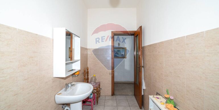 20250917193157-975613-18