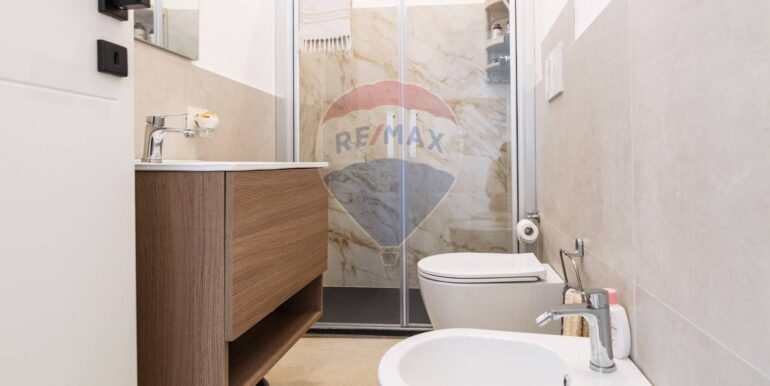 20250918100824-983832-18