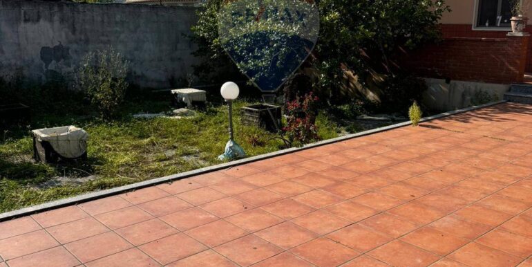 20250918172211-985423-15