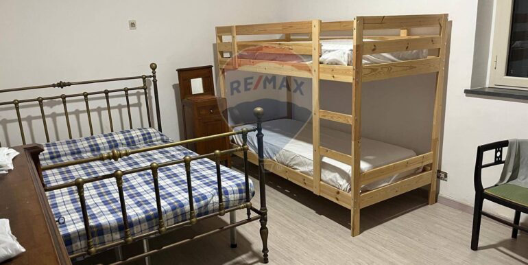 20250918183535-985758-7