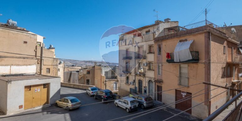 20250919170658-977977-8