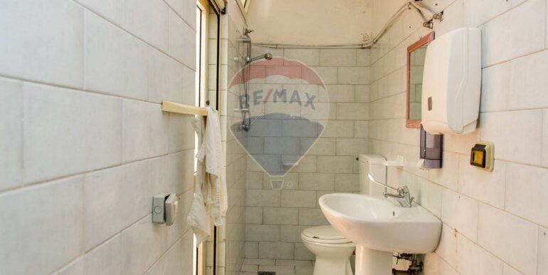 2025091984311-975247-28