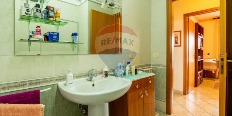 20250920121033-985892-16