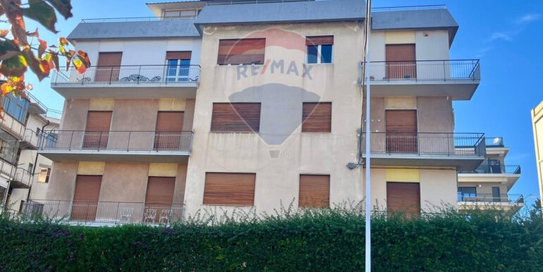 2025092075051-979648-22