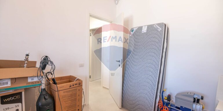 20250921234559-986110-12